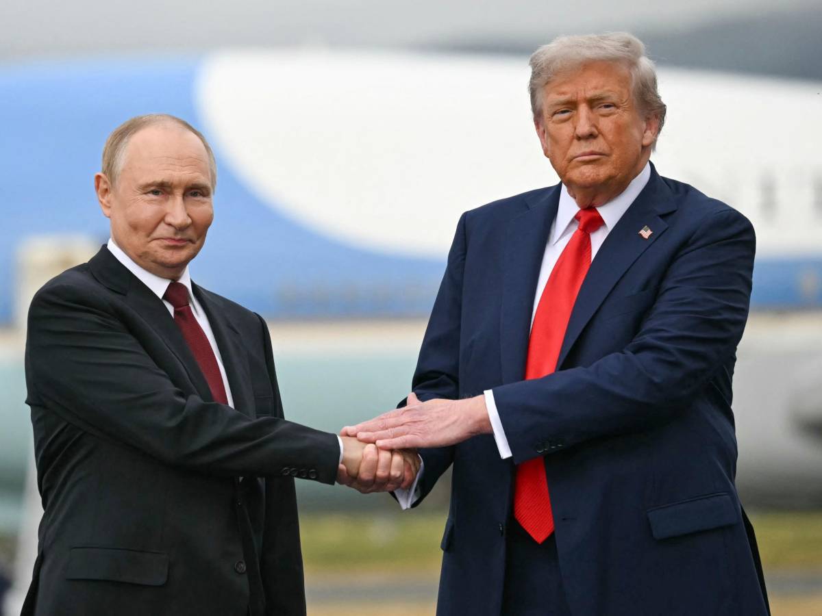 Trump: "Non contento delle trattative, vedremo di chi sarà la colpa e quali decisioni prendere". Putin: "Mosca sta facendo di tutto per fermare la guerra" - il Giornale