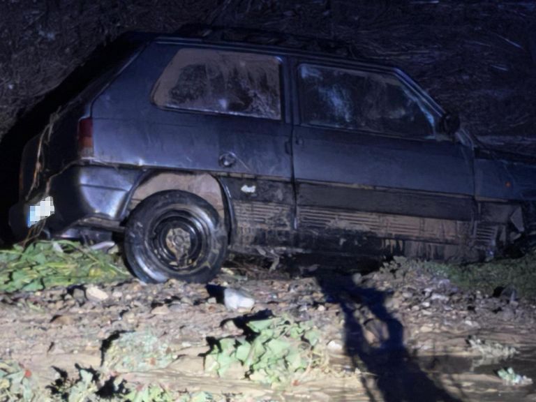 Auto nel torrente ad Enna per il maltempo, un disperso 19 agosto 2025