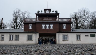 Il problema di indossare la kefiah nel campo di concentramento nazista di Buchenwald