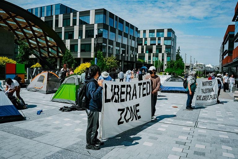 Proteste dei dipendenti Microsoft su legami con Idf, 21 08 2025
