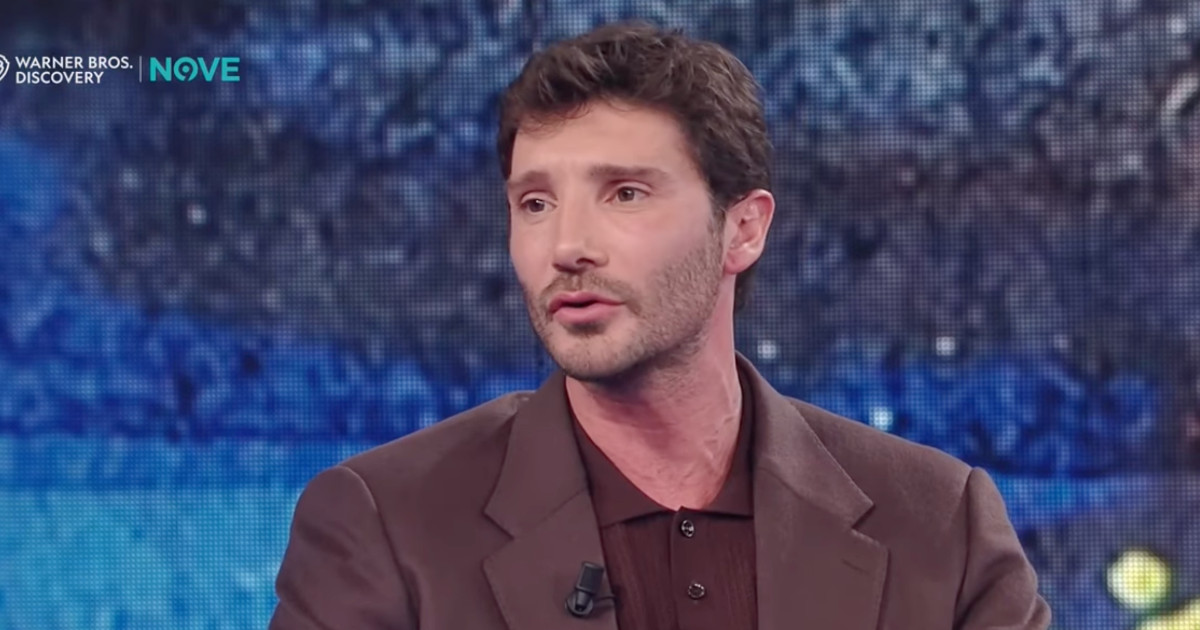 "Stefano De Martino ha scoperto il video intimo sul web grazie a un follower. Lo ha riconosciuto dai tatuaggi": il retroscena