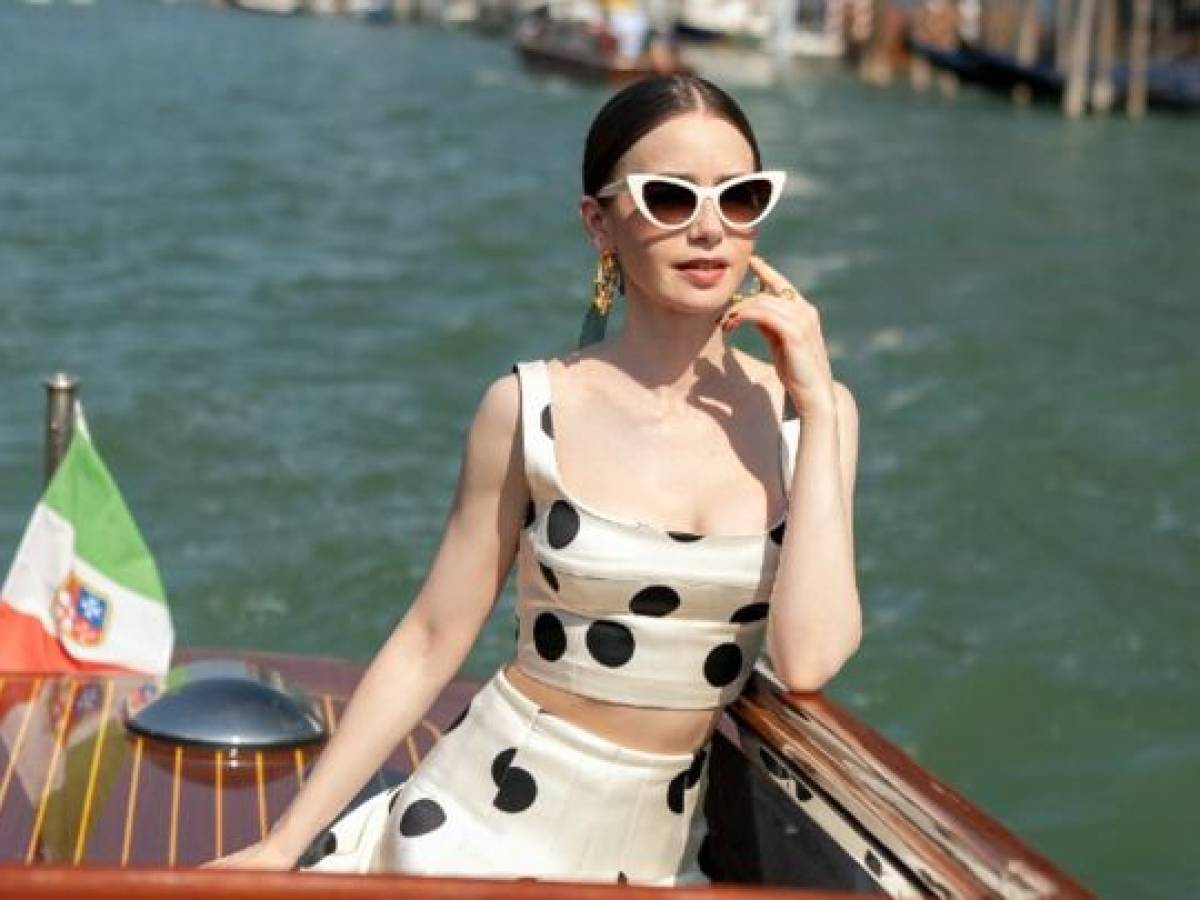 La morte durante le riprese a Venezia. Stop a Emily In Paris: ecco cosa è successo