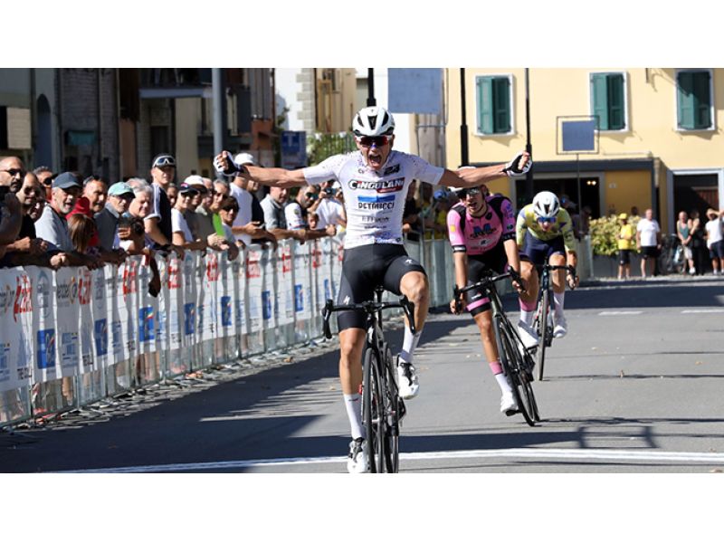 FUGA AL GIRO DELLE 3 PROVINCE: ALESSIANI CALA IL SETTEBELLO