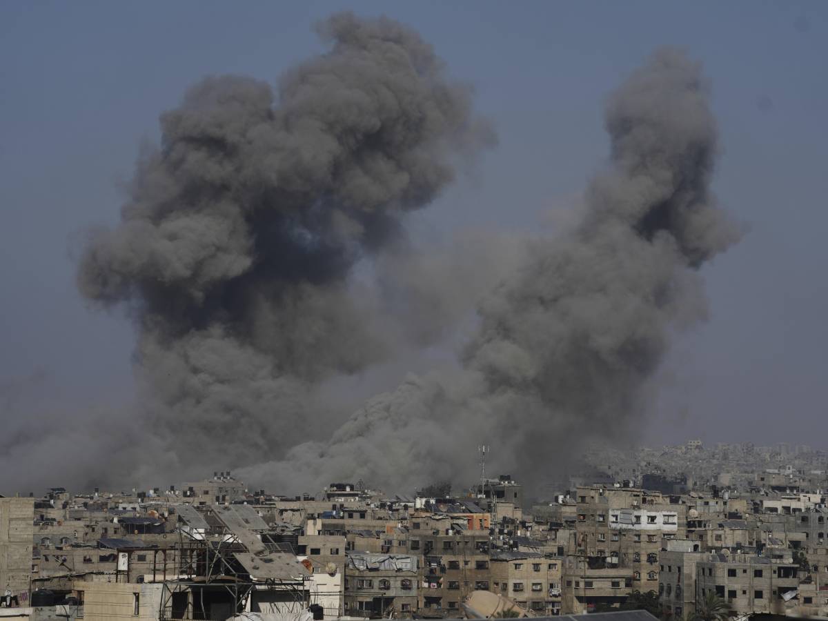 La morsa d'Israele su Gaza City. Pronto l'attacco anche dal mare