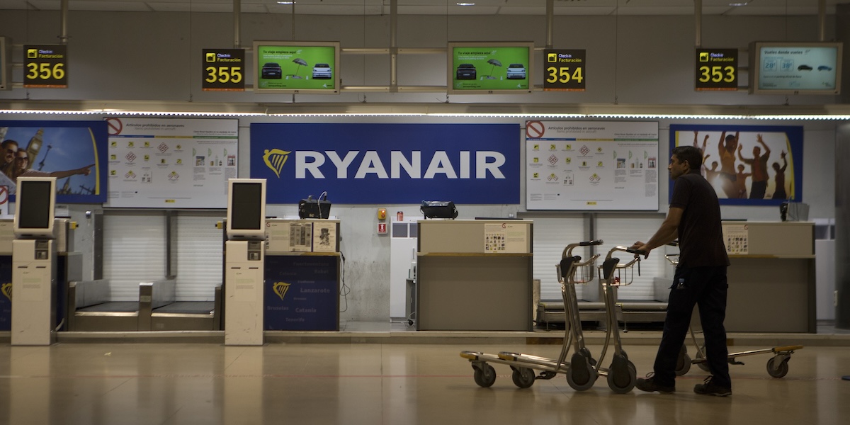 L'amministratore delegato di Ryanair ha detto che aumenterà i bonus per i dipendenti che individuano i bagagli fuori misura
