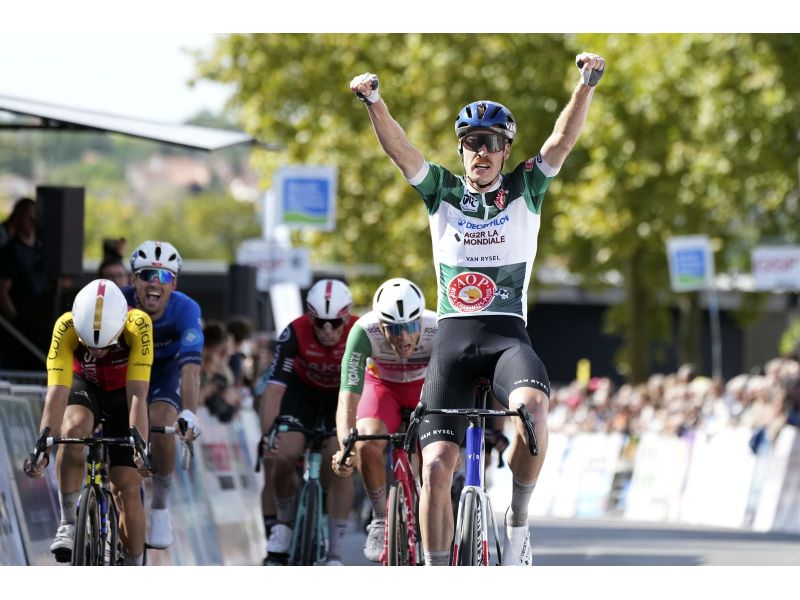 POITOU-CHARENTES. GODON CALA IL BIS FINALE, LEROUX VINCE LA CORSA, ITALIA SUL PODIO SIA DI TAPPA CHE DI CLASSIFICA