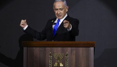 La guerra larga di Bibi: governo Huthi abbattuto. «Turchia? Come Hamas»