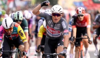 Vuelta 2025: Philipsen vince l'8^ tappa, 2° Viviani