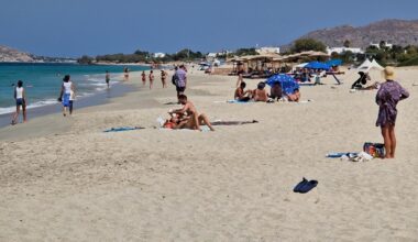 Mario Tozzi e la spiaggia in Grecia: “Degli insulti non mi curo, il modello italiano va cambiato” - la Repubblica
