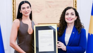 Dua Lipa è ufficialmente una cittadina kosovara: “Sento che le mie due metà ora sono una sola”