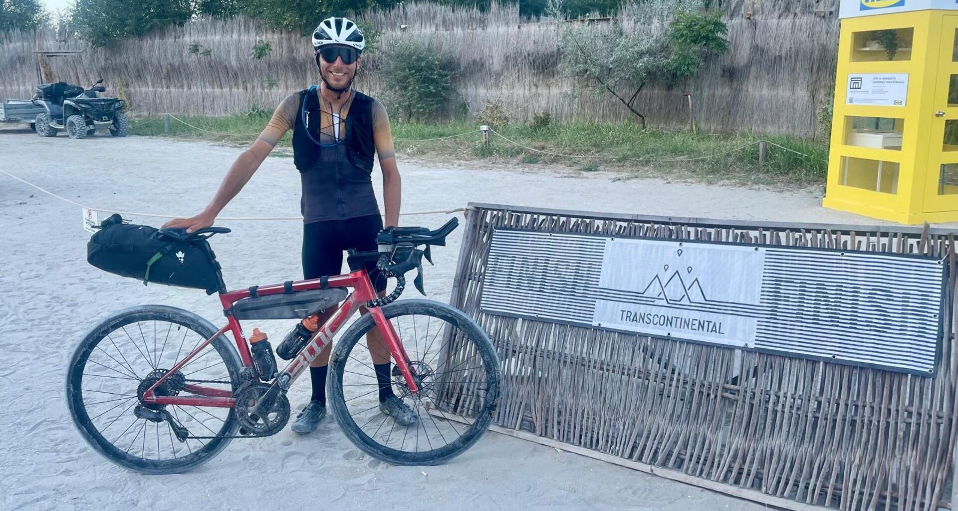“Finché mi emoziono, vado avanti”, la sfida di Christian: 5 mila km in bici attraverso l’Europa