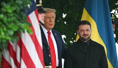 La Casa Bianca sfida Zelensky: metti l’abito? E lui arriva in giacca e camicia, ma senza cravatta - la Repubblica