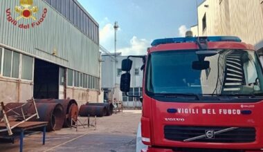 Investito da un cilindro metallico di 8 quintali sul posto di lavoro, 54enne viene trasportato in ospedale