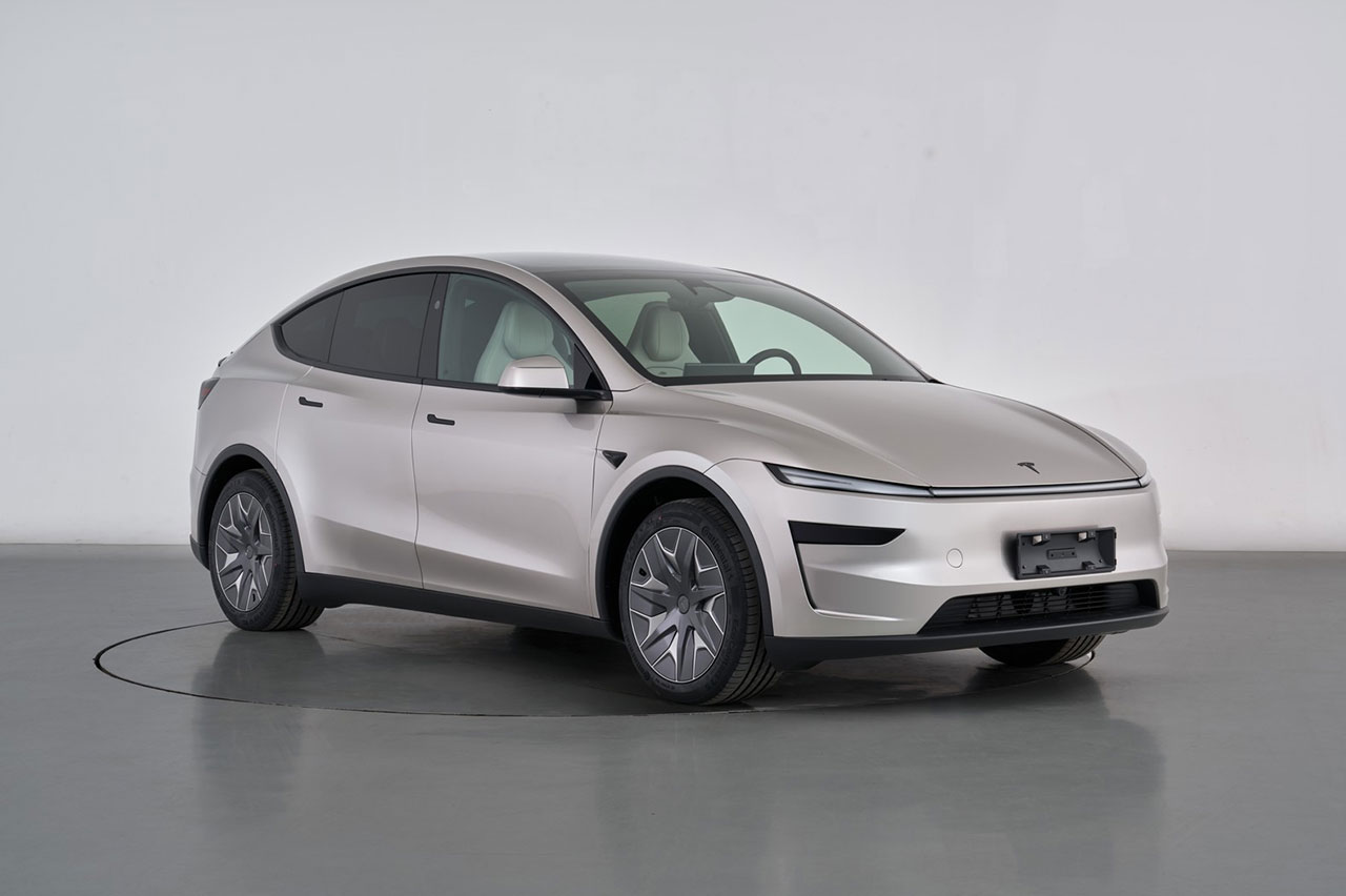 Tesla Model Y L: al via gli ordini in Cina. Ecco il prezzo ufficiale