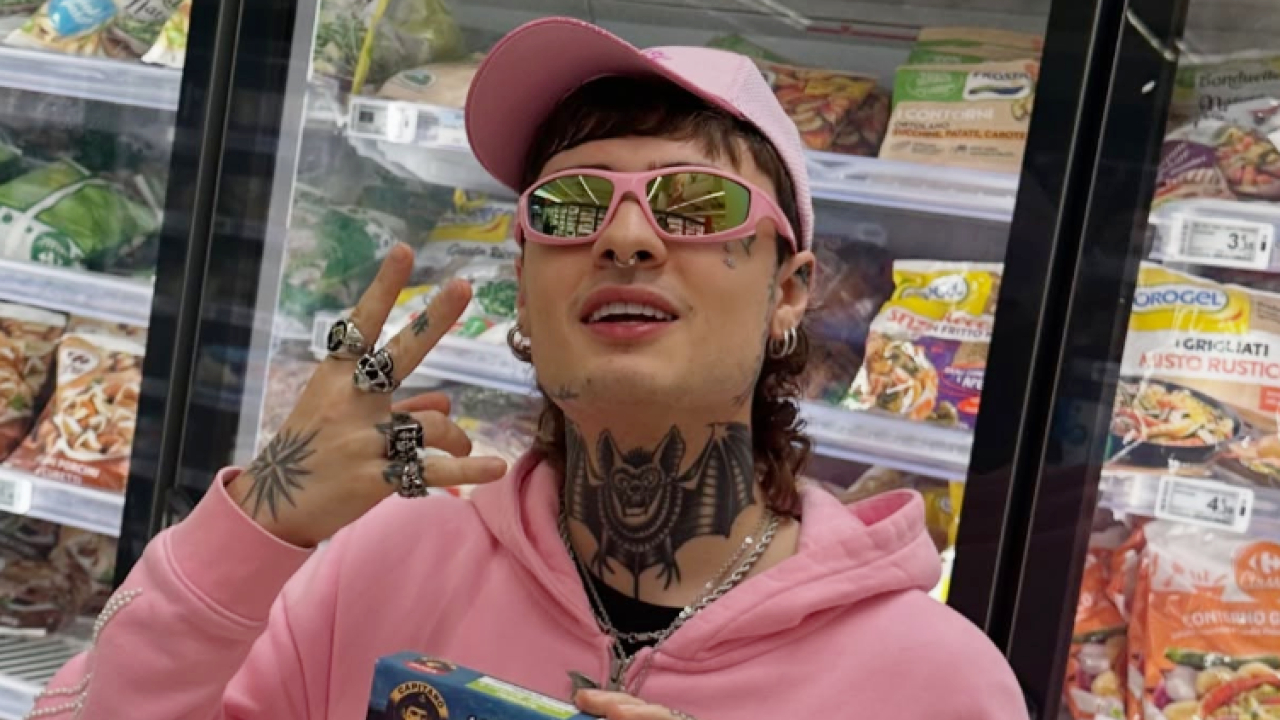 Ballando con le Stelle: Chi è Rosa Chemical? Età, Sanremo, Fedez. Tutto sul Concorrente del Varietà di Rai1