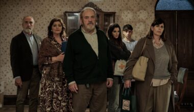 La riunione di condominio: il trailer della commedia satirica spagnola dall'11 settembre al cinema