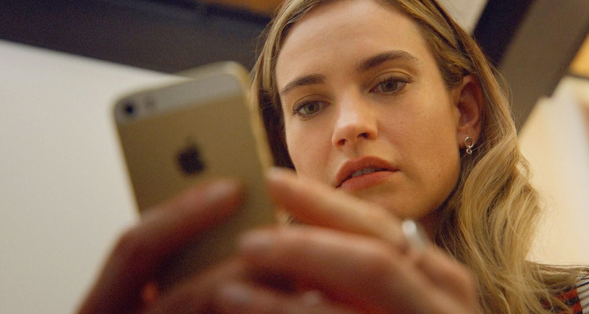 Swiped: ecco il trailer del film che racconta la storia della donna che ha fondato l'app di dating Bumble