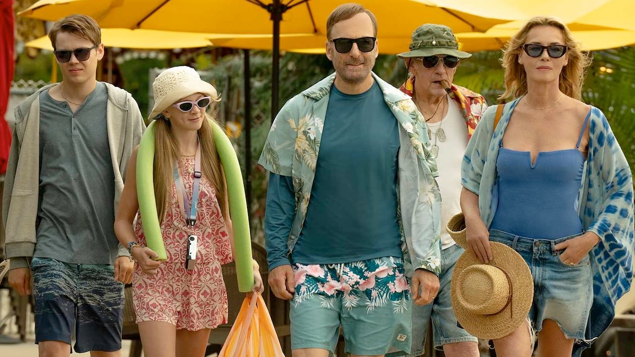 Io sono Nessuno 2: Bob Odenkirk perde le staffe in una sala giochi in questa clip in anteprima esclusiva del film