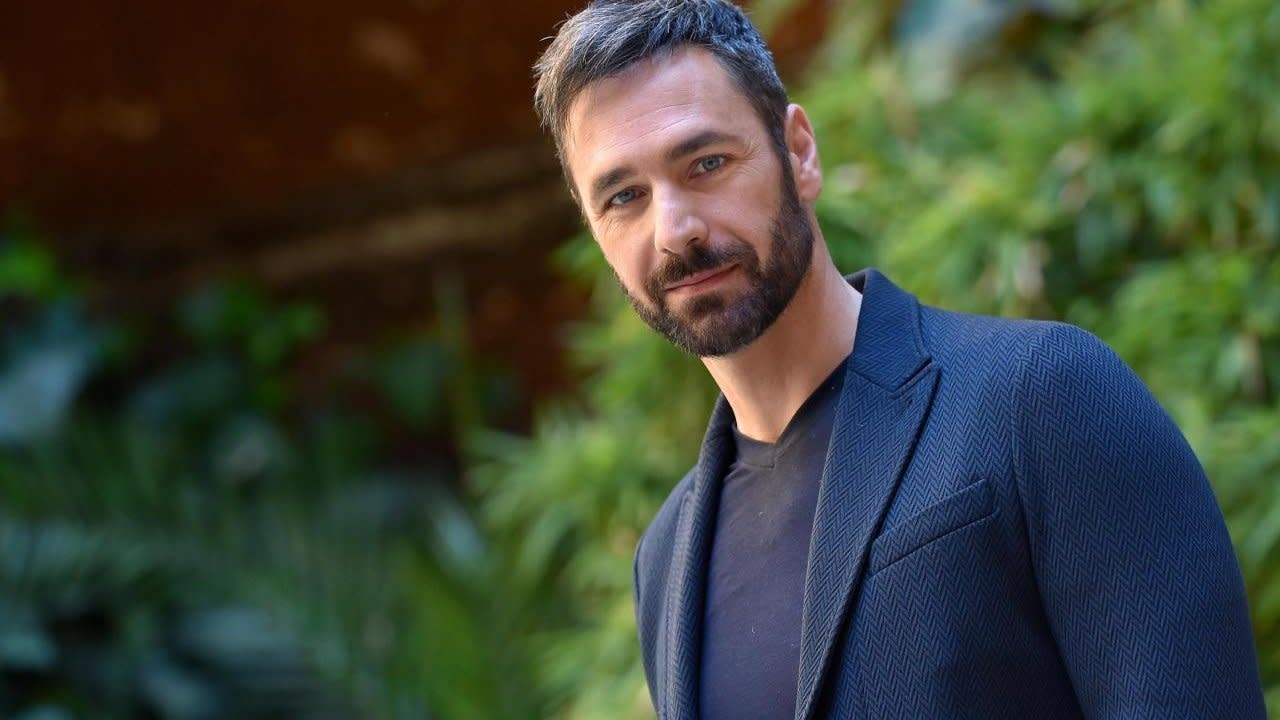 Raoul Bova deposita il marchio per l'espressione "occhi spaccanti"