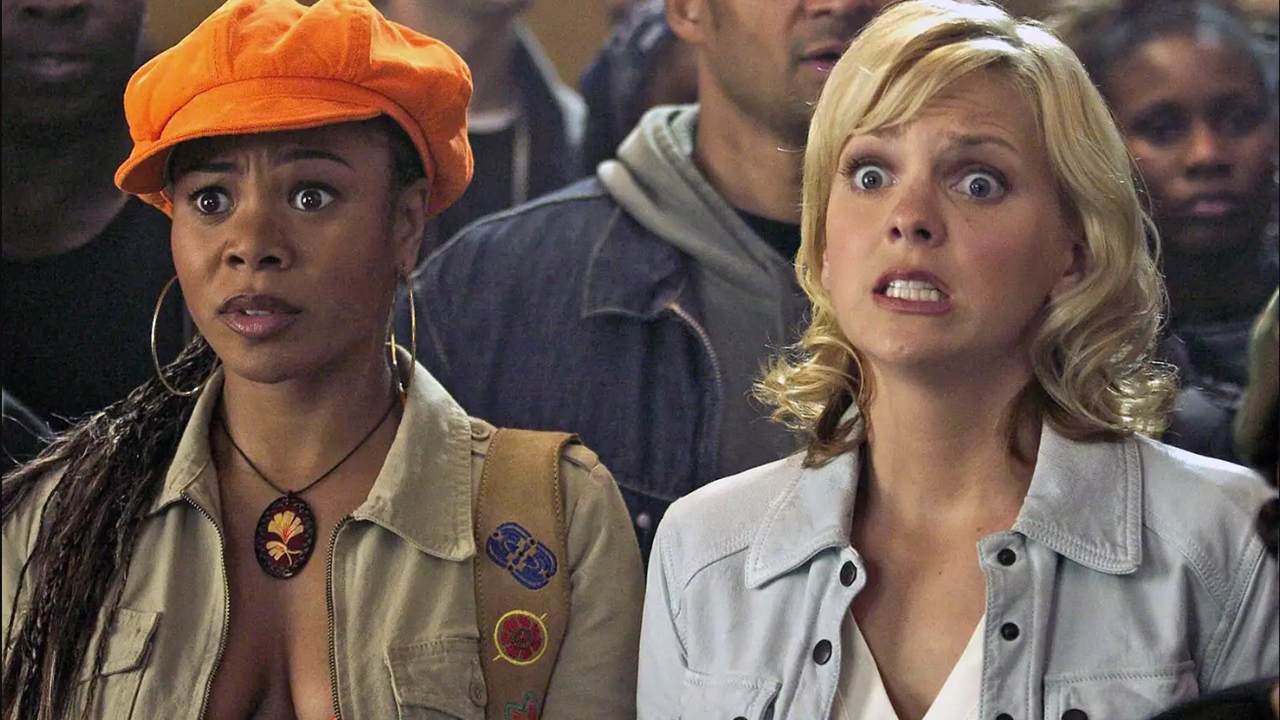 Scary Movie 6, è ufficiale: Regina Hall e Anna Faris torneranno nel reboot dei fratelli Wayans!