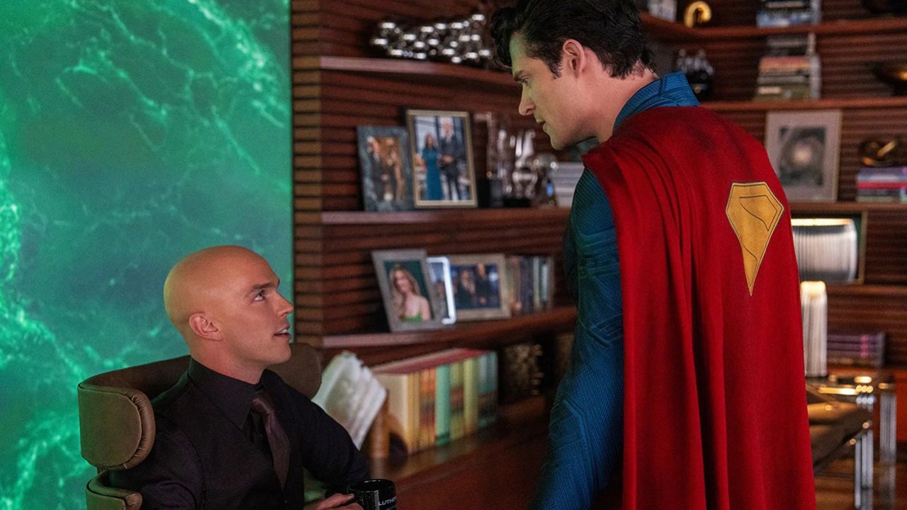 Superman, Lex Luthor stava diffondendo notizie false sui genitori di Kal-El? L'indizio