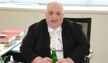 No-Vax in gruppo vaccini, Rossi (Ordine medici): “Offesa memoria di chi è morto in prima linea”