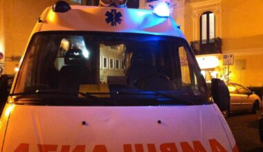 Bassano del Grappa, prof di liceo si rifiuta di dare una sigaretta a un ragazzo e viene accoltellato