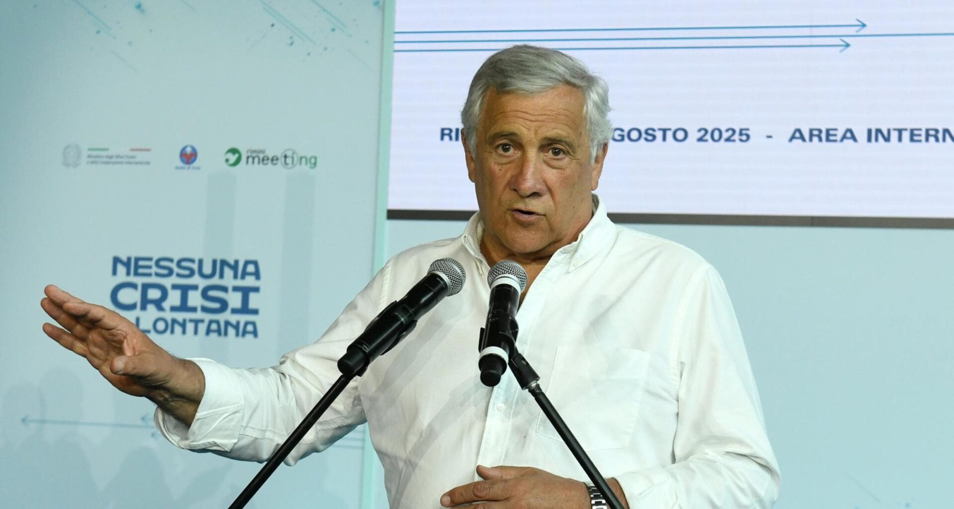 Il governo litiga a Rimini. Salvini parla dopo Meloni, irritazione della premier - la Repubblica