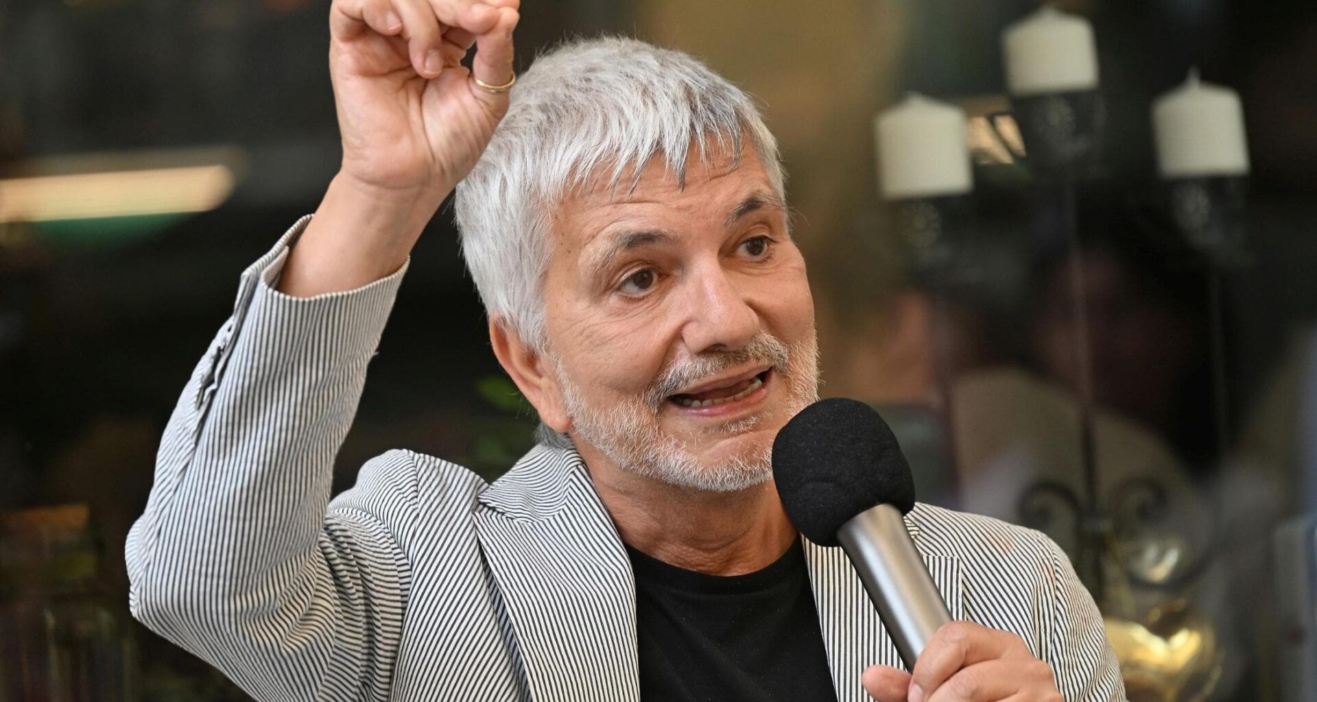 Emiliano e Vendola, no a Decaro: “Non facciamo passi indietro” - la Repubblica