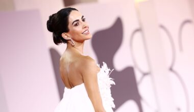 Festival del Cinema di Venezia 2025: Rocío Muñoz Morales con raccolto regale e le pagelle degli altri beauty look del quinto red carpet