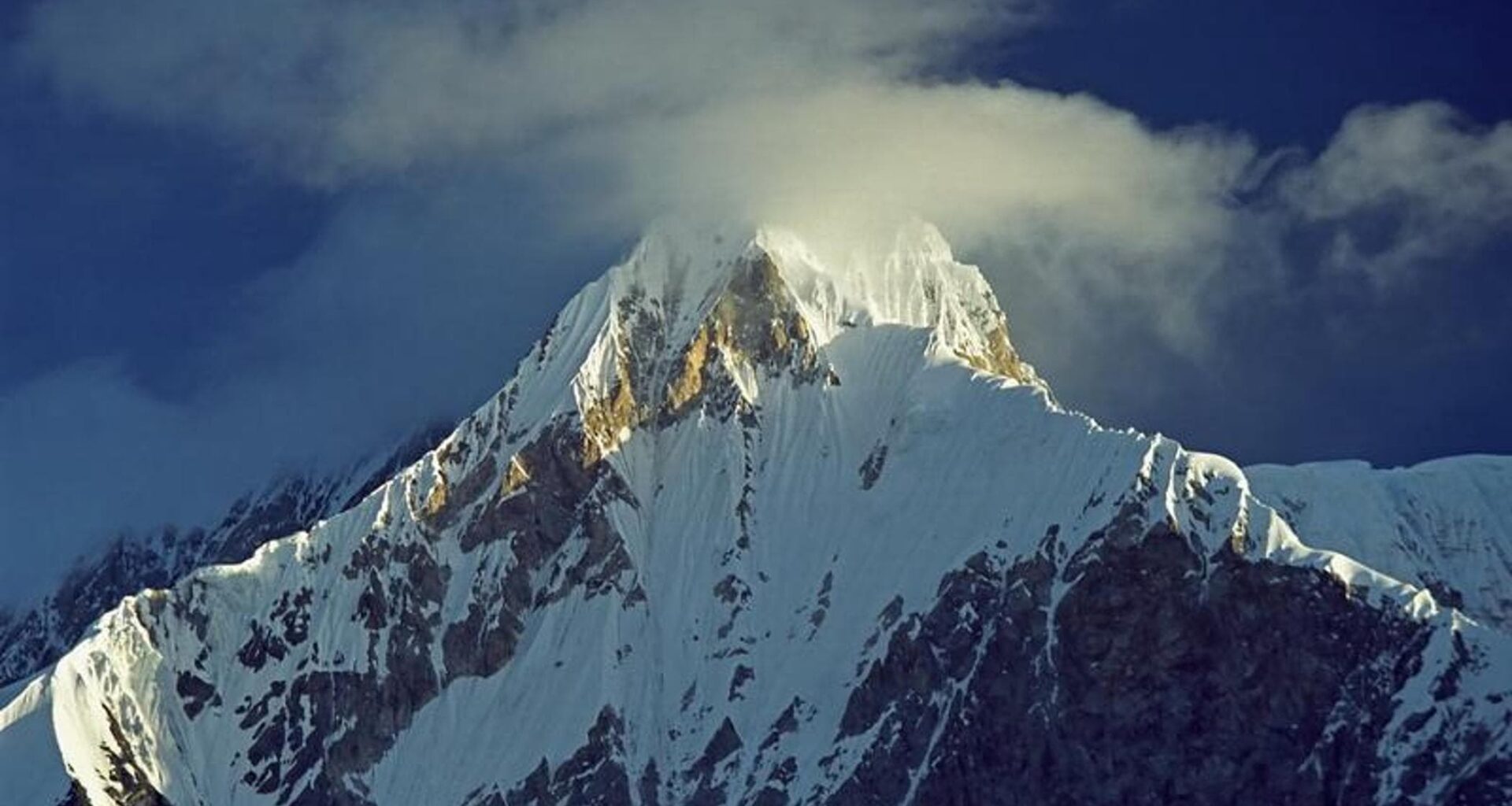Alpinista italiano muore in Kirghizistan dopo aver tentato di soccorrere una collega russa