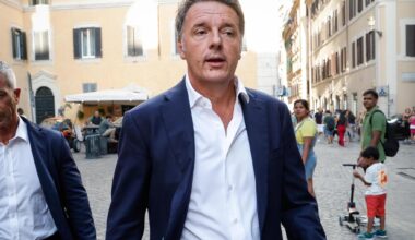 Renzi: “Con loro ritorna l’Italietta. È la politica del bar dello sport” - la Repubblica
