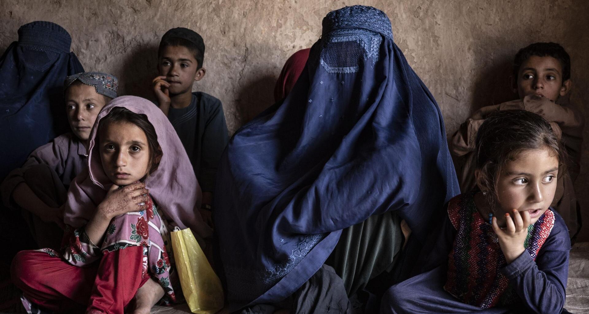 Afghanistan, la crisi dimenticata: l’umanità perduta nei silenzi di Kabul - La Stampa