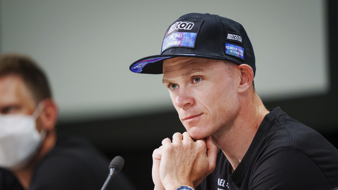 Incidente per Froome, pneumotorace e fratture - Notizie