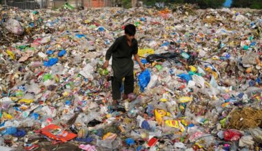 Fallito trattato internazionale contro inquinamento da plastica: paesi petroliferi si oppongono