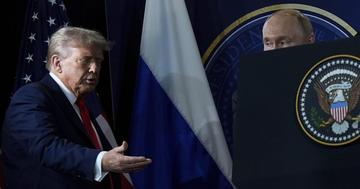 Ucraina, Trump "vuole organizzare il vertice con Putin e Zelensky venerdì". Oggi riunione dei "volenterosi"