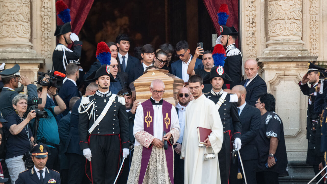 case, terreni, imprese, il mistero sul testamento