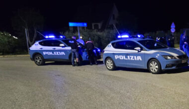 50enne arrestato dopo l’inseguimento e l’aggressione agli agenti