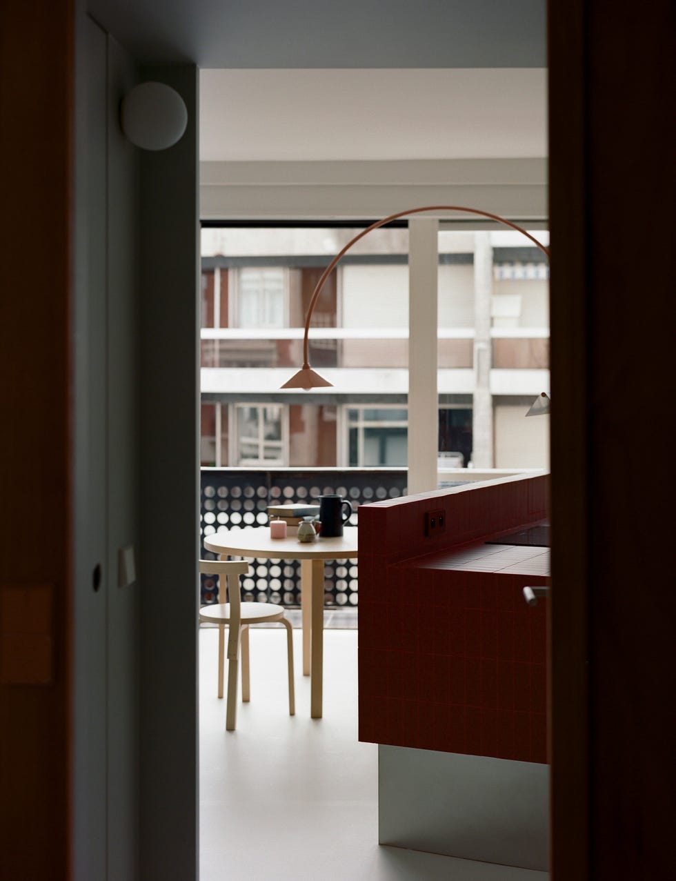 appartamento di 58 metri quadrati dentro un'architettura di le corbusier e pierre jeanneret