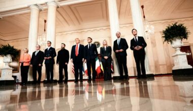 Trump: “Incontro Putin-Zelensky entro due settimane". Lavrov: "Aperti a bilaterali o trilaterali". Macron propone Ginevra come sede