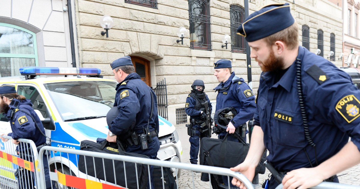 Sparatoria nei pressi di una moschea in Svezia: diversi feriti a Orebro