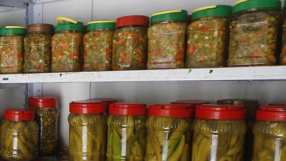 Botulino, come si sviluppa e attenzione alle conserve  - Cronaca