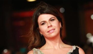 Geppi Cucciari compie 52 anni: ha lavorato da un notaio, la passione per la pallacanestro, 7 segreti