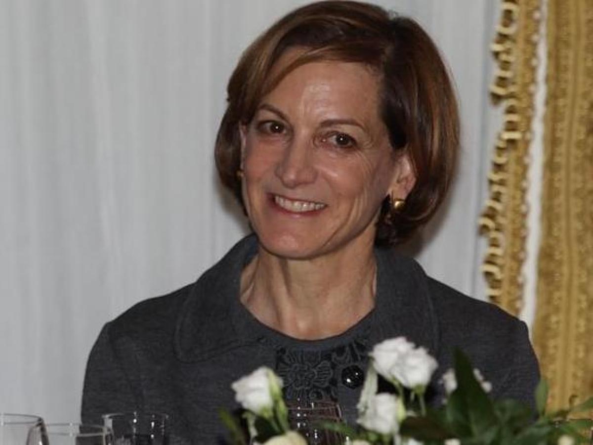 Anne Applebaum: «Trump ha convinto Putin che può vincere sul campo. Ora l'Europa è sola»