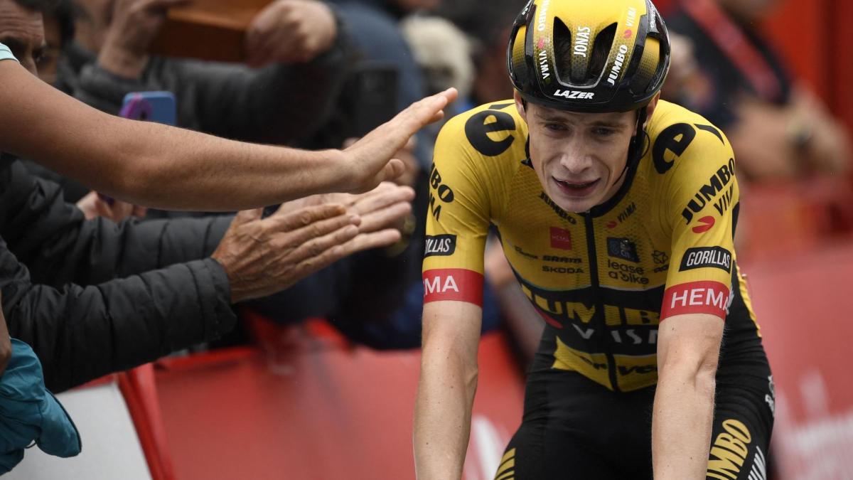 Vuelta, furto di bicliette della Visma di Vingegaard nella notte