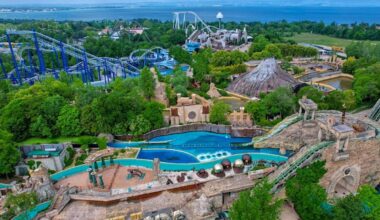 Papà arrabbiato con Gardaland: «Per mio figlio disabile hanno chiesto via mail i dati sanitari». Il parco: non è così