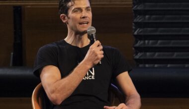 Roberto Bolle e lo sport: «Da piccolo facevo judo con i boy scout, oggi pilates e yoga per un'ora e mezza al giorno»