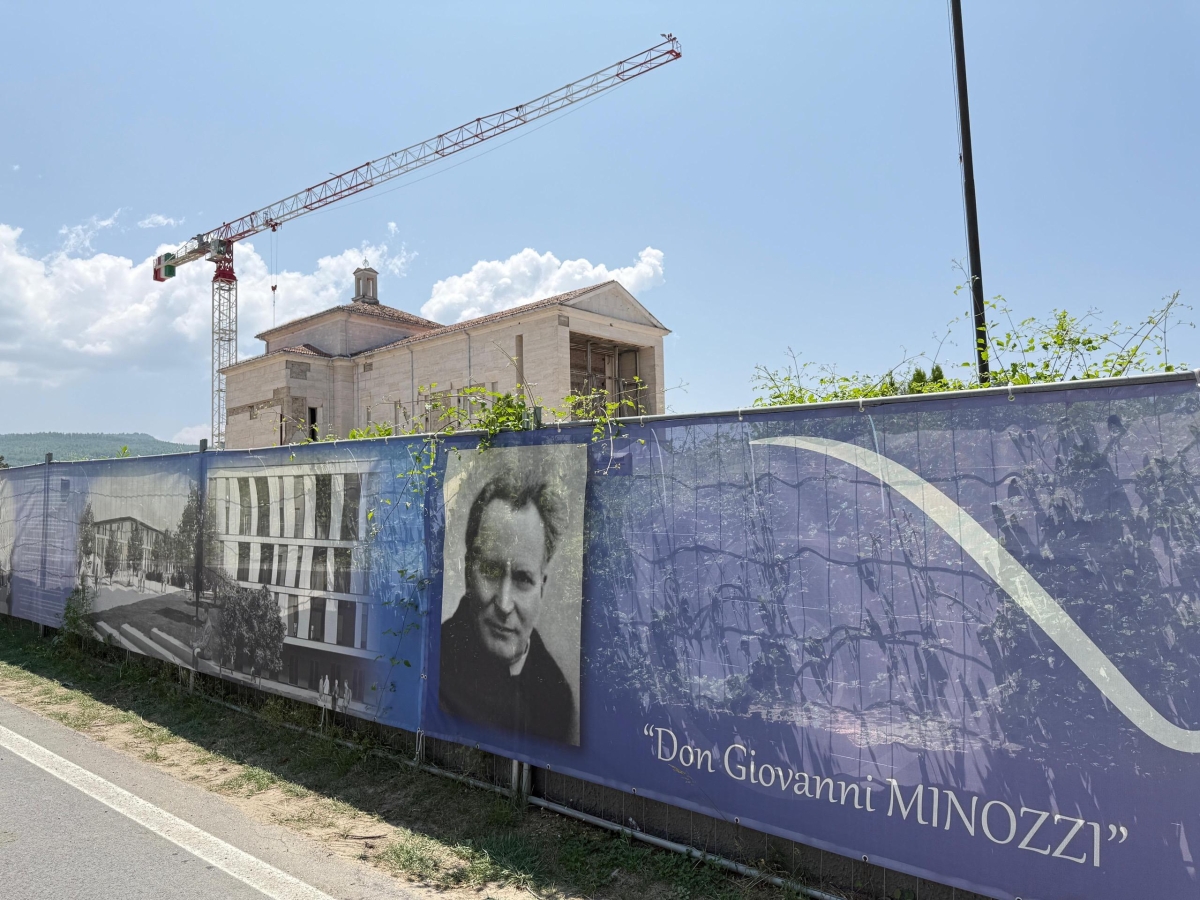 Terremoto di Amatrice, nove anni dopo: oggi il vescovo celebra messa senza istituzioni. I cittadini: «Promesse non mantenute»