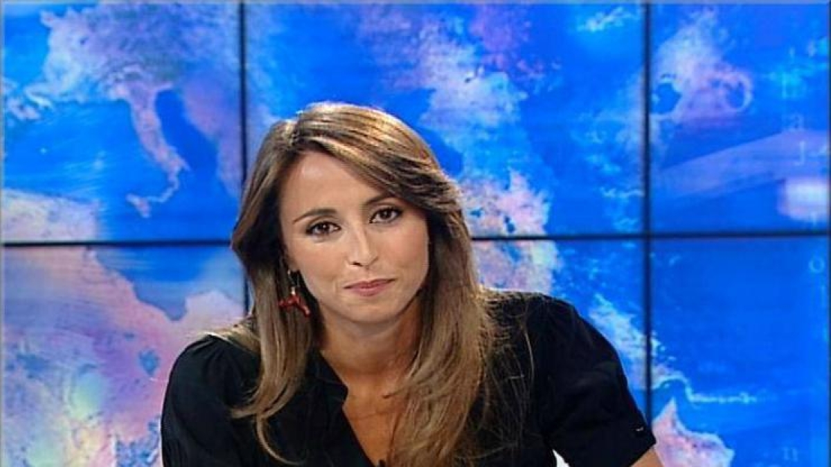 Benedetta Parodi compie 53 anni: gli inizi a «Studio Aperto», il rapporto con la sorella Cristina e il fratello Roberto, l'amore con Fabio Caressa, 7 segreti