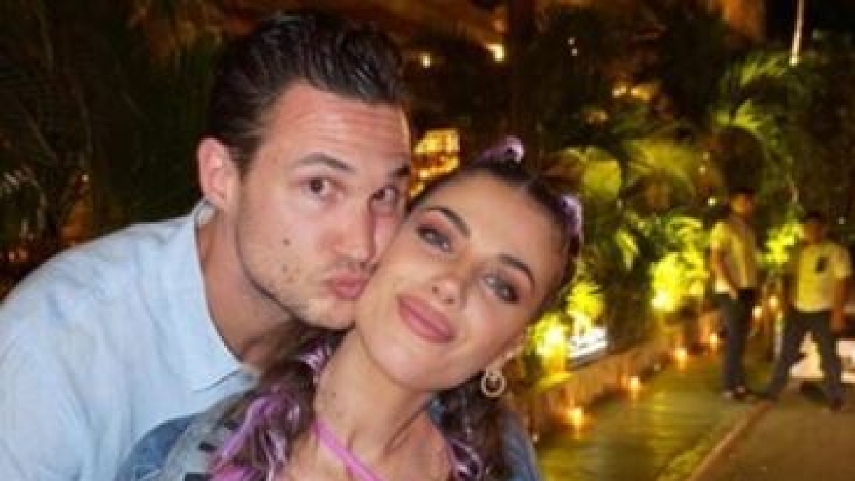Eleonora Boi, moglie di Danilo Gallinari, morsa da uno squalo a Porto Rico: è incinta
